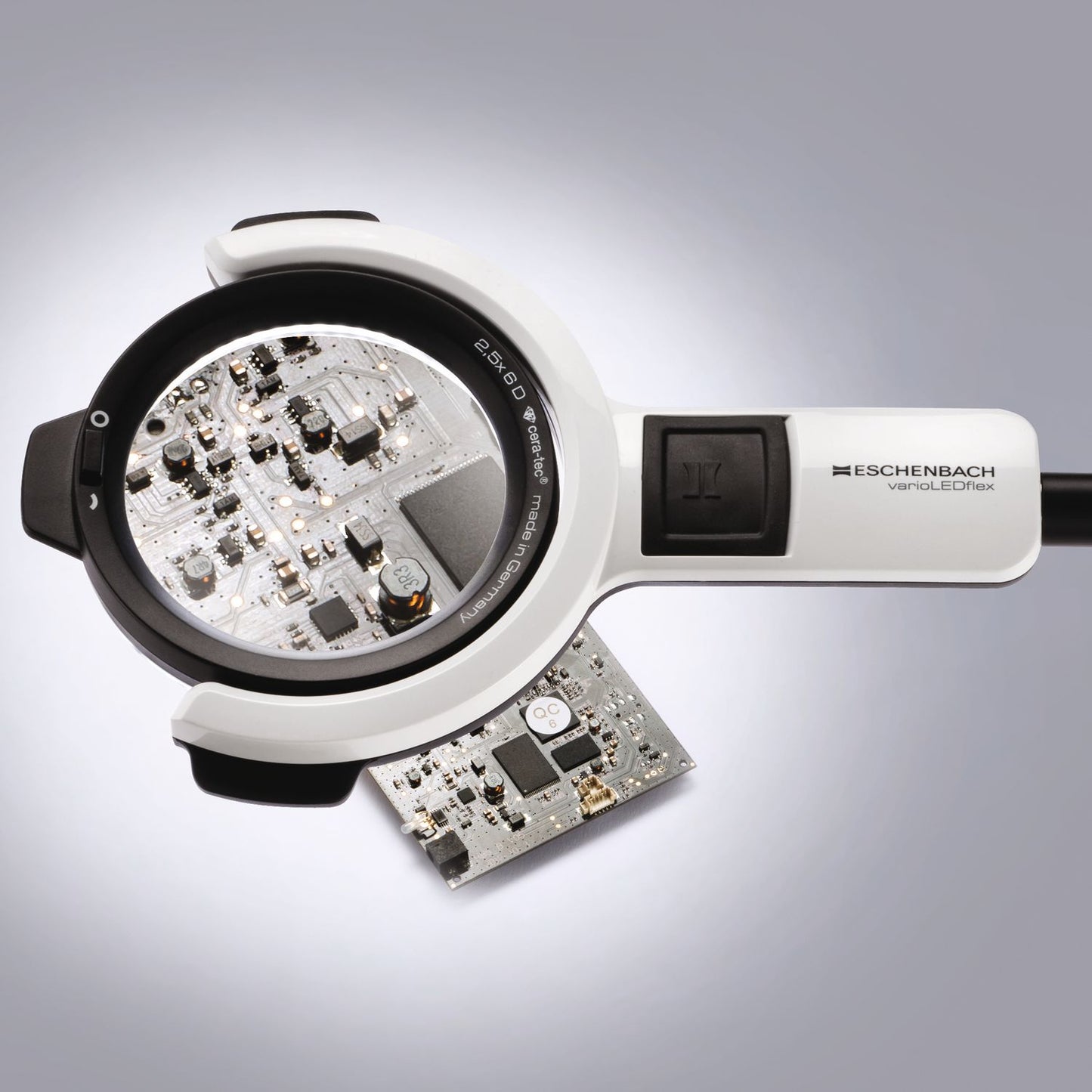 Lampe loupe Eschenbach varioLEDflex 6 dpt avec commutation de segment, différentes tailles