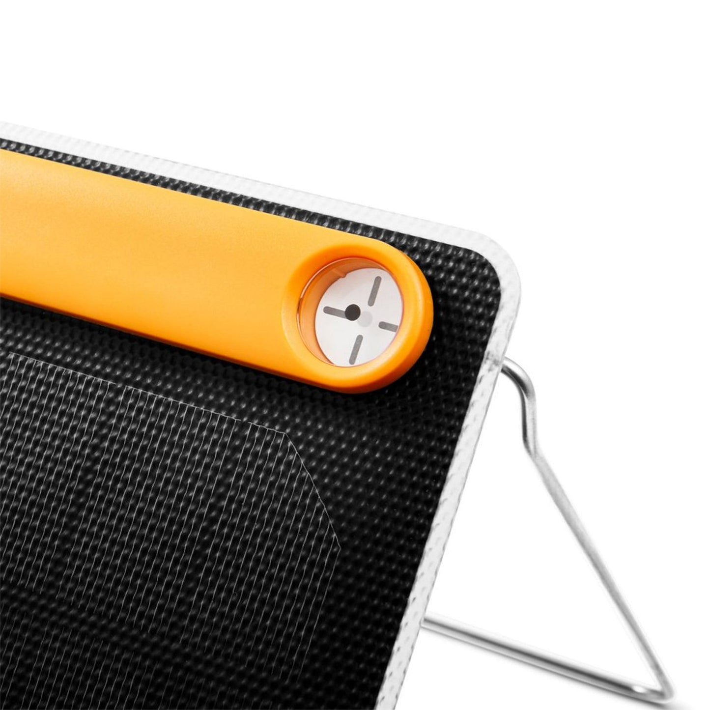 BioLite SolarPanel 10+, avec batterie 3200 mAh et puissance de sortie jusqu'à 10 W