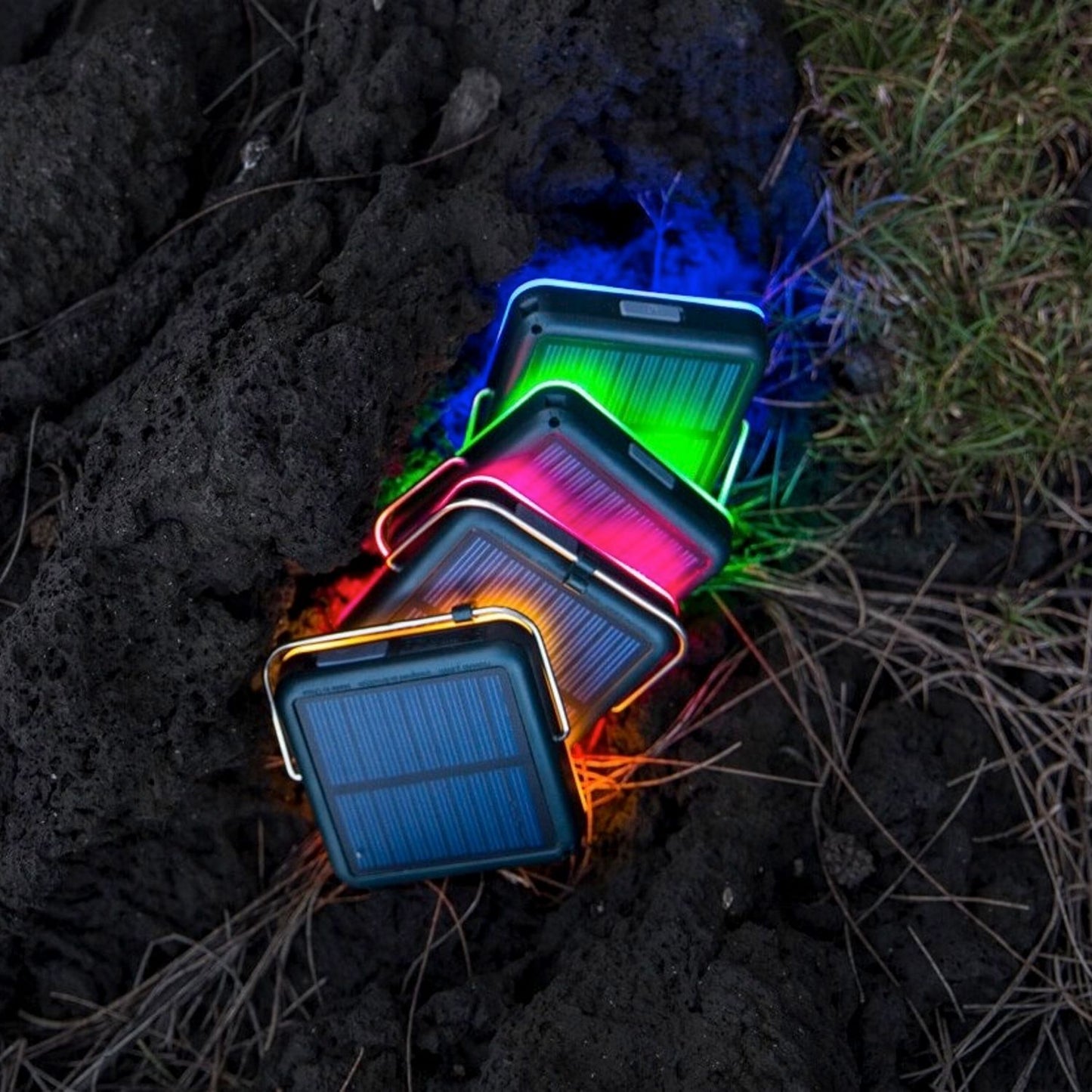 BioLite SunLight 100 - lampe solaire d'extérieur, lampe de camping, différentes couleurs